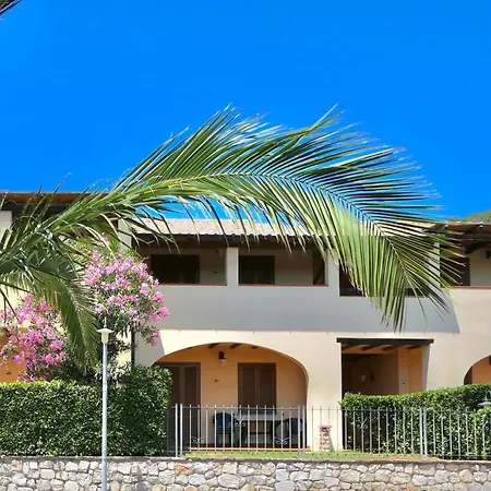 5 Beds, First Floor With Private Outdoor Area, In With Swimming-pool *