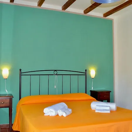 Aparthotel 5 Beds, First Floor With Private Outdoor Area, In With Swimming-pool