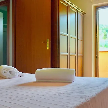 5 Beds, First Floor With Private Outdoor Area, In With Swimming-pool Aparthotel *